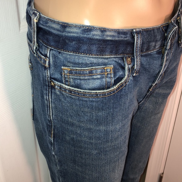 Gap Jeans. 2R - Picture 3 of 9